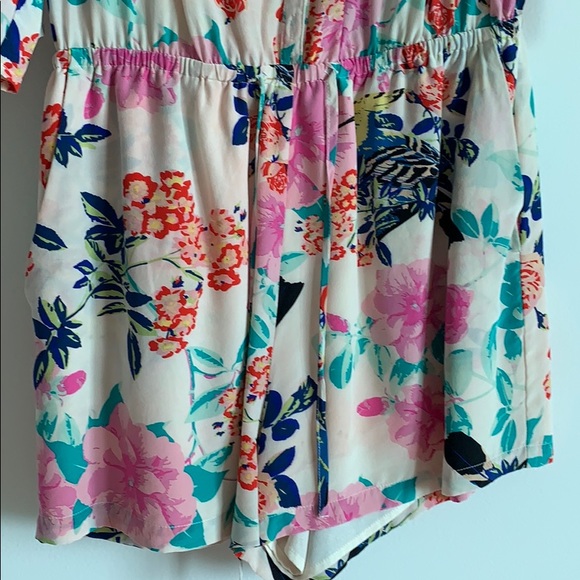 Yumi Kim romper size M just came from the cleaners - Picture 3 of 5